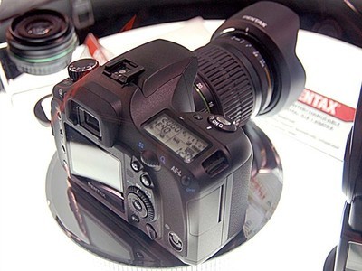 賓得K10D數(shù)碼相機與新能源技術開發(fā)的創(chuàng)新融合